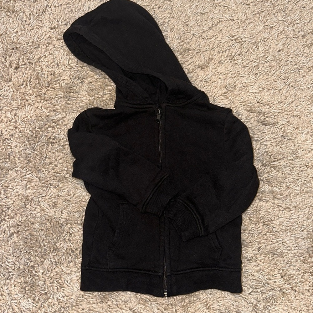 H&M 3/4T black zip up hoodie - rarely worn
